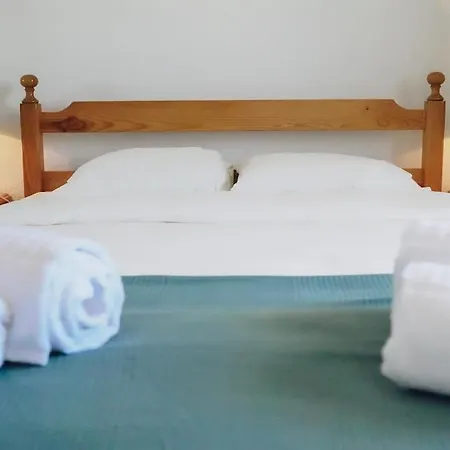 Sea View Apartment *